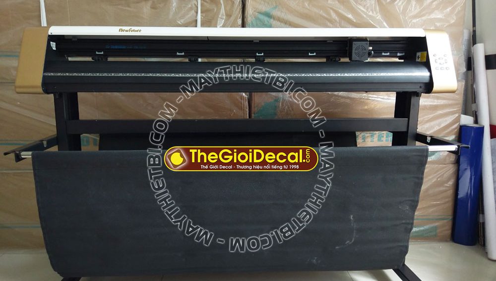 Máy cắt bế decal tem nhãn khổ 1m2 giá rẻ AS-1350
